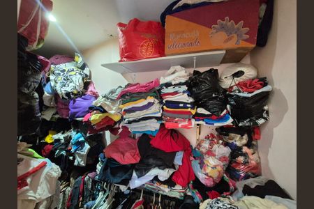 Casa à venda com 350m², 3 quartos e 2 vagasCloset do quarto 1 (casa 2)