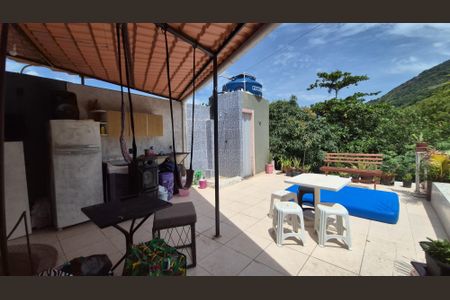 Casa à venda com 350m², 3 quartos e 2 vagasÁrea externa