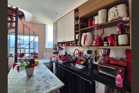 Casa à venda com 350m², 3 quartos e 2 vagasCozinha