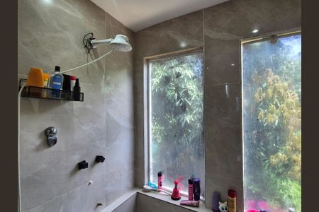 Casa à venda com 350m², 3 quartos e 2 vagasBanheiro (Casa2)