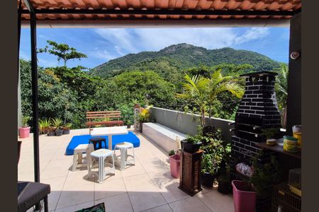 Casa à venda com 350m², 3 quartos e 2 vagasVaranda gourmet