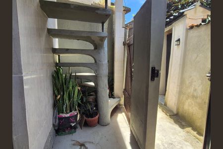 Casa à venda com 350m², 3 quartos e 2 vagasVaranda (casa1)