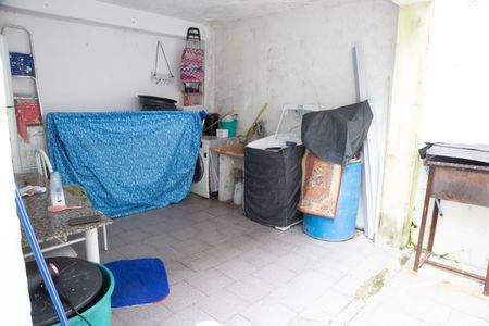 Casa à venda com 100m², 4 quartos e 1 vagaÁrea de Serviço