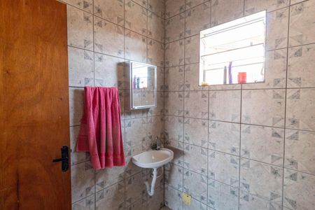 Casa à venda com 250m², 5 quartos e 2 vagasBanheiro 2