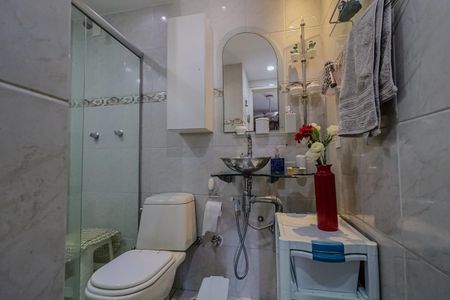 Apartamento à venda com 169m², 3 quartos e 2 vagasBanheiro da Suíte 2