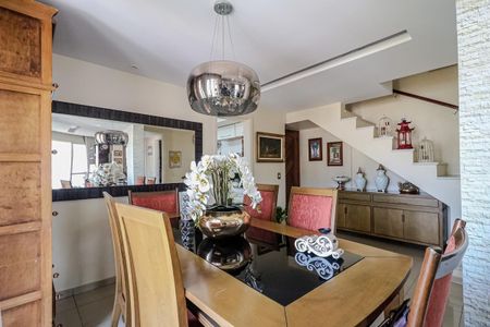 Apartamento à venda com 169m², 3 quartos e 2 vagasDetalhe Sala