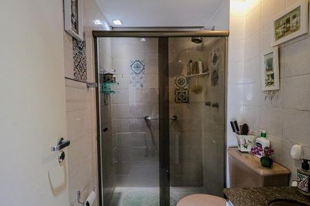 Apartamento à venda com 169m², 3 quartos e 2 vagasBanheiro Social