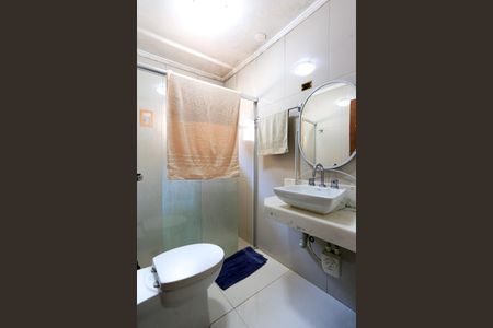 Casa à venda com 180m², 3 quartos e 2 vagas Casa à venda com 180m², 3 quartos e 2 vagasBanheiro do Quarto 4