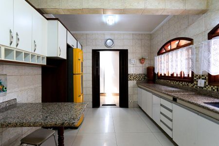 Casa à venda com 180m², 3 quartos e 2 vagas Casa à venda com 180m², 3 quartos e 2 vagasCozinha