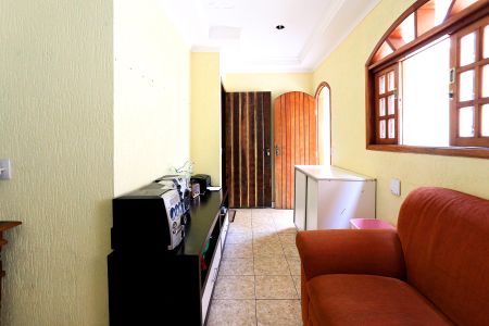 Casa à venda com 180m², 3 quartos e 2 vagas Casa à venda com 180m², 3 quartos e 2 vagasSala 2