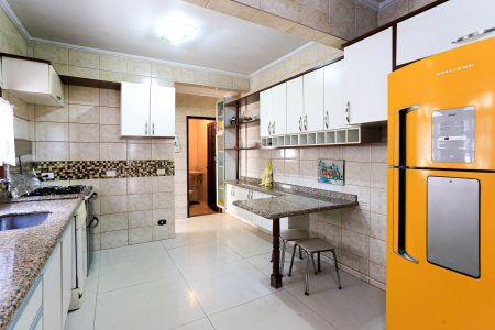 Casa à venda com 180m², 3 quartos e 2 vagas Casa à venda com 180m², 3 quartos e 2 vagasCozinha