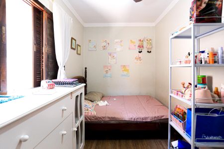 Casa à venda com 180m², 3 quartos e 2 vagas Casa à venda com 180m², 3 quartos e 2 vagasQuarto 2