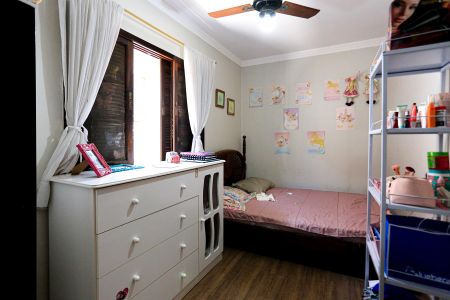 Casa à venda com 180m², 3 quartos e 2 vagas Casa à venda com 180m², 3 quartos e 2 vagasQuarto 2