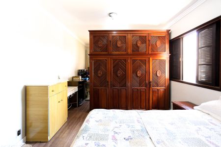 Casa à venda com 180m², 3 quartos e 2 vagas Casa à venda com 180m², 3 quartos e 2 vagasQuarto 3