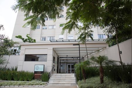 Apartamento para alugar com 42m², 2 quartos e 1 vaga Apartamento para alugar com 42m², 2 quartos e 1 vagaFachada e portaria