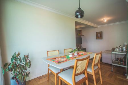 Apartamento à venda com 75m², 2 quartos e 2 vagas Apartamento à venda com 75m², 2 quartos e 2 vagasSala de Jantar