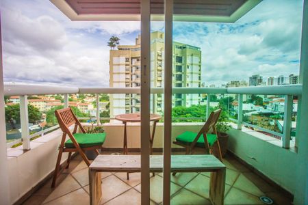 Apartamento à venda com 75m², 2 quartos e 2 vagas Apartamento à venda com 75m², 2 quartos e 2 vagasVaranda