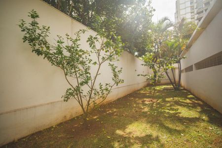 Apartamento à venda com 75m², 2 quartos e 2 vagas Apartamento à venda com 75m², 2 quartos e 2 vagasÁrea comum - Espaço Pet