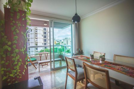 Apartamento à venda com 75m², 2 quartos e 2 vagas Apartamento à venda com 75m², 2 quartos e 2 vagasSala de Jantar