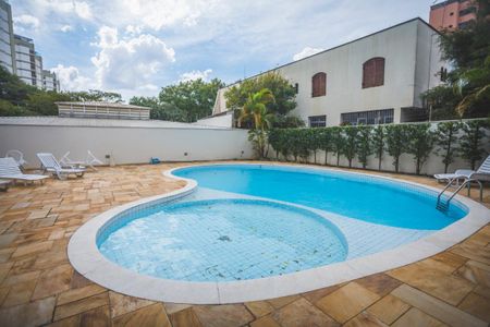 Apartamento à venda com 75m², 2 quartos e 2 vagas Apartamento à venda com 75m², 2 quartos e 2 vagasÁrea comum - Piscina