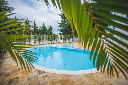 Apartamento à venda com 75m², 2 quartos e 2 vagas Apartamento à venda com 75m², 2 quartos e 2 vagasÁrea comum - Piscina