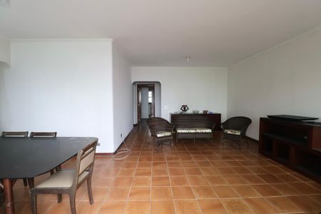 Apartamento para alugar com 140m², 4 quartos e 3 vagasSala