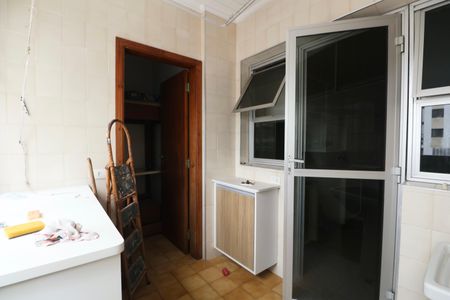 Apartamento para alugar com 140m², 4 quartos e 3 vagasÁrea de Serviço