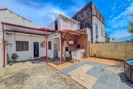 Casa à venda com 300m², 1 quarto e 1 vagaEntrada