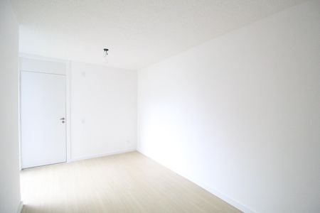 Sala de apartamento à venda com 2 quartos, 45m² em Taquara, Rio de Janeiro