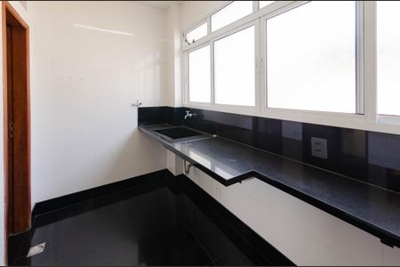 Apartamento à venda com 120m², 4 quartos e 2 vagasÁrea de Serviço