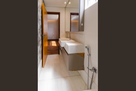 Apartamento à venda com 120m², 4 quartos e 2 vagasBanheiro