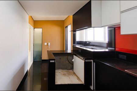 Apartamento à venda com 120m², 4 quartos e 2 vagasCozinha