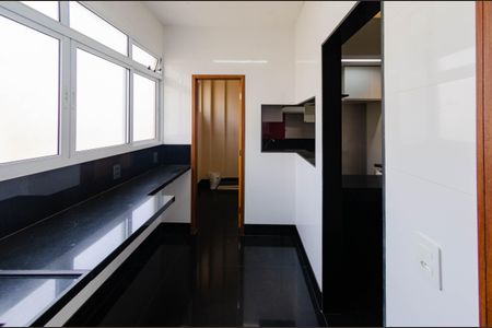 Apartamento à venda com 120m², 4 quartos e 2 vagasÁrea de Serviço