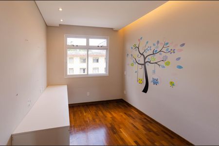 Apartamento à venda com 120m², 4 quartos e 2 vagasQuarto