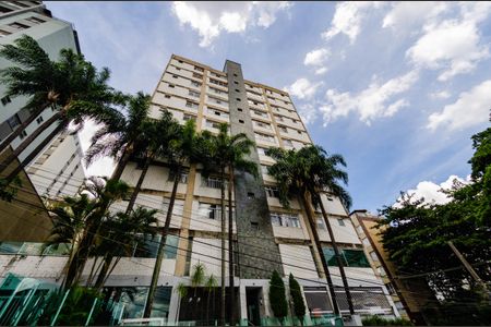 Apartamento à venda com 120m², 4 quartos e 2 vagasFachada