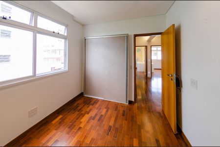 Apartamento à venda com 120m², 4 quartos e 2 vagasQuarto 3