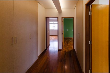 Apartamento à venda com 120m², 4 quartos e 2 vagasQuarto