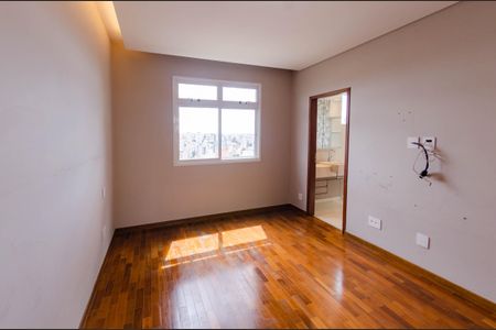 Apartamento à venda com 120m², 4 quartos e 2 vagasQuarto 4