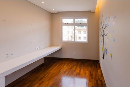 Apartamento à venda com 120m², 4 quartos e 2 vagasQuarto