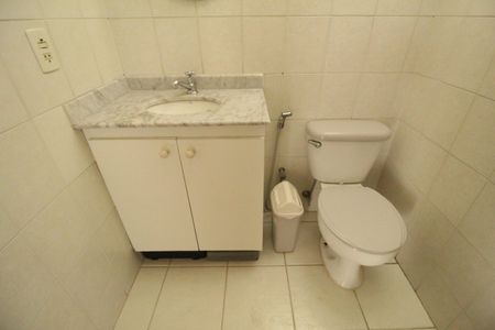 Apartamento à venda com 161m², 4 quartos e 2 vagasBanheiro social 2
