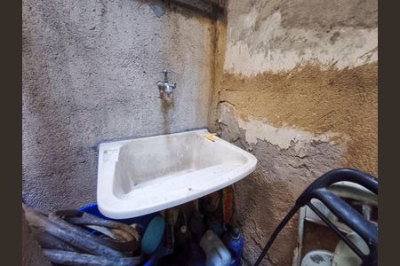 Casa à venda com 74m², 5 quartos e sem vagaÁrea de Serviço