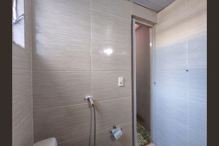 Casa à venda com 74m², 5 quartos e sem vagaBanheiro Corredor