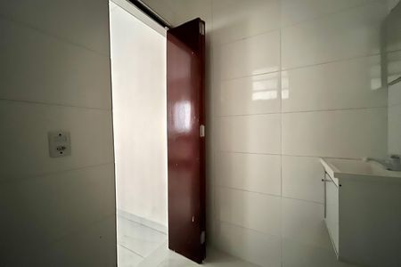 Casa para alugar com 40m², 1 quarto e sem vagaBanheiro -