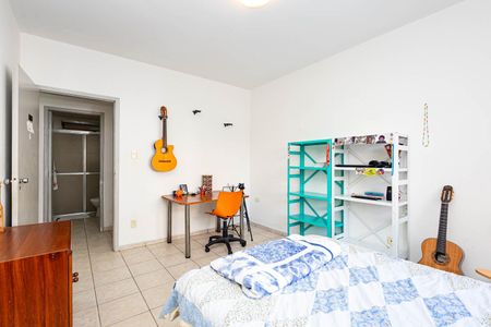 Apartamento à venda com 157m², 3 quartos e 1 vagaQuarto 2