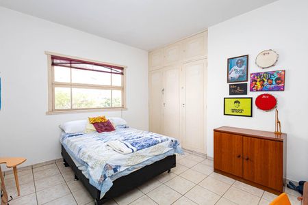 Apartamento à venda com 157m², 3 quartos e 1 vagaQuarto 2