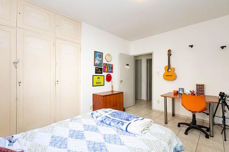 Apartamento à venda com 157m², 3 quartos e 1 vagaQuarto 2