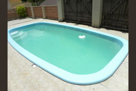 Casa de condomínio à venda com 149m², 3 quartos e 1 vagaPiscina