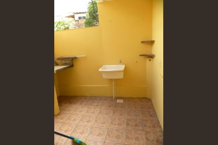 Casa de condomínio à venda com 149m², 3 quartos e 1 vagaLavanderia