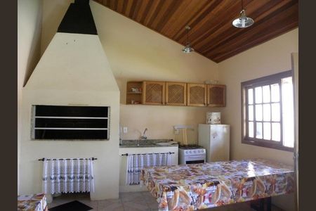 Casa de condomínio à venda com 149m², 3 quartos e 1 vagaCozinha