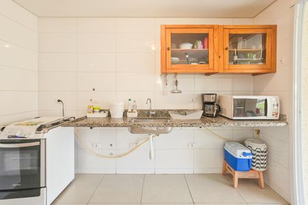 Apartamento para alugar com 70m², 2 quartos e 2 vagasCozinha 